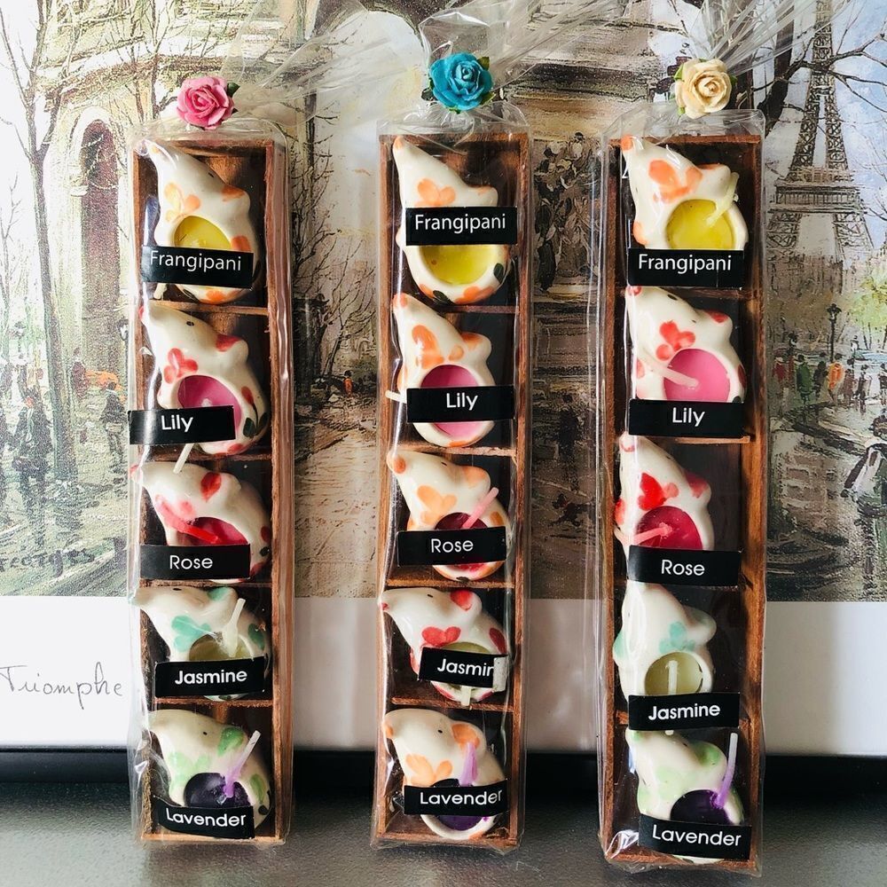NWOT: Mini Ceramic Elephant Candle Set